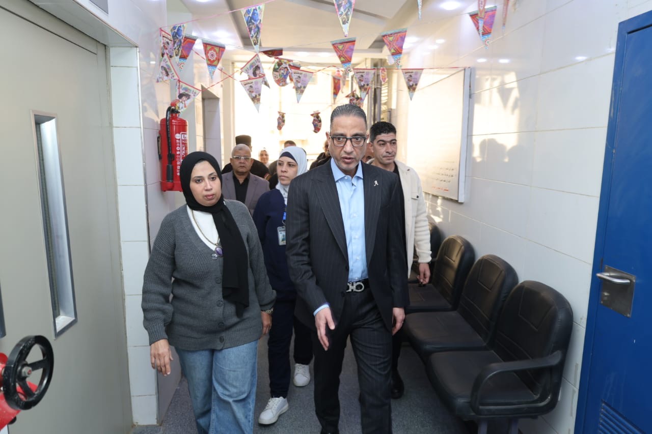 محافظ الجيزة يتفقد مستشفى أبو النمرس المركزى للتأكد من انتظام العمل