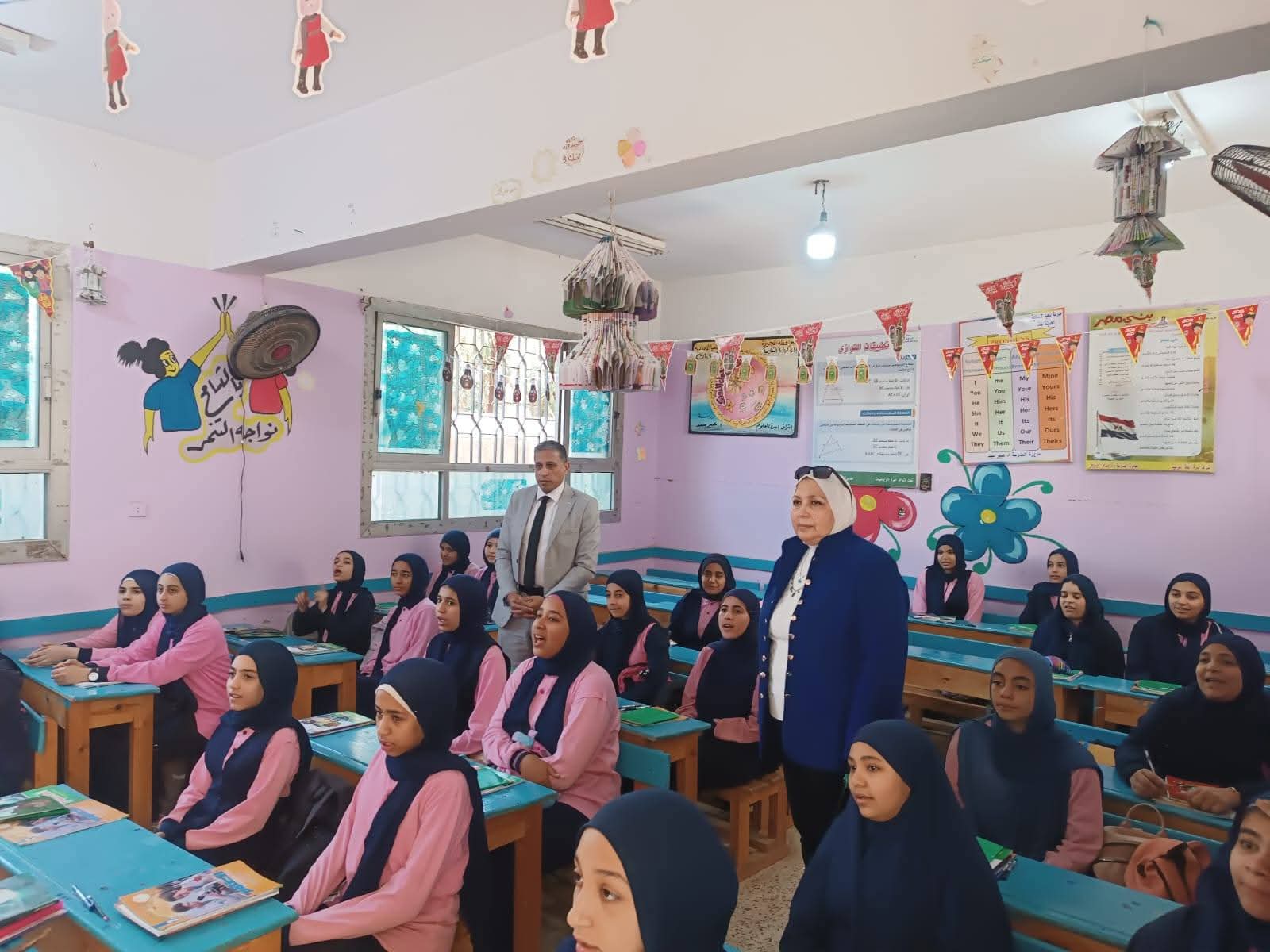 حضور مرتفع للطلاب ومتابعة انتظام الدراسة (3)