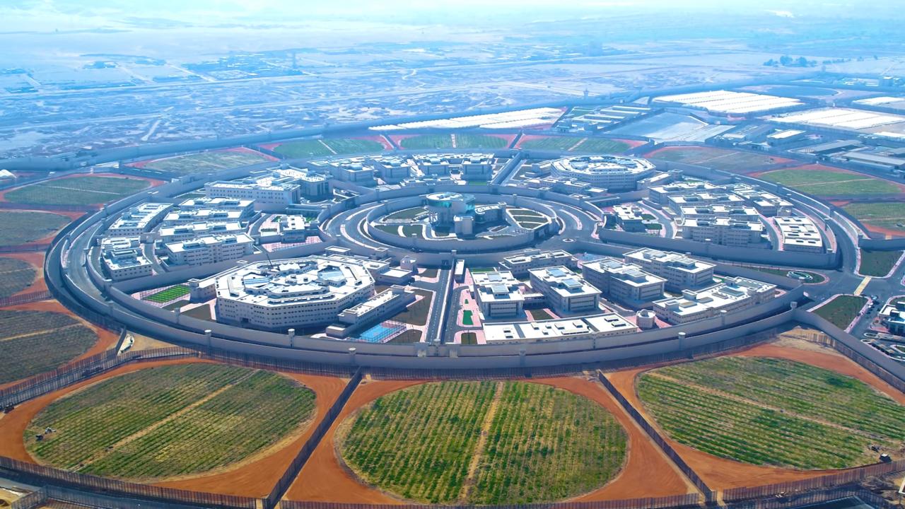 ندوات وأجواء روحانية لنزلاء مراكز الإصلاح (7)