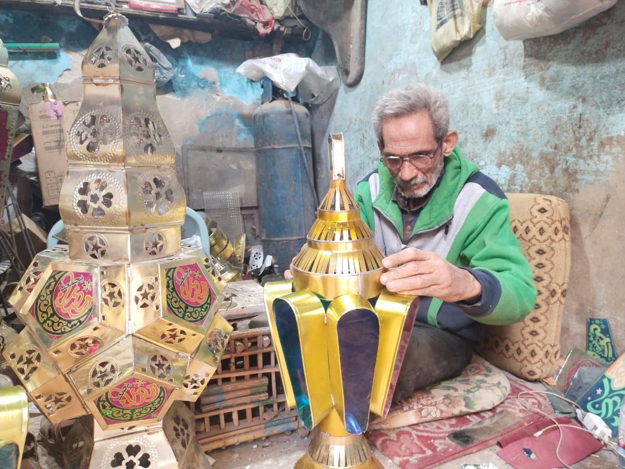 تصنيع الفوانيس_1