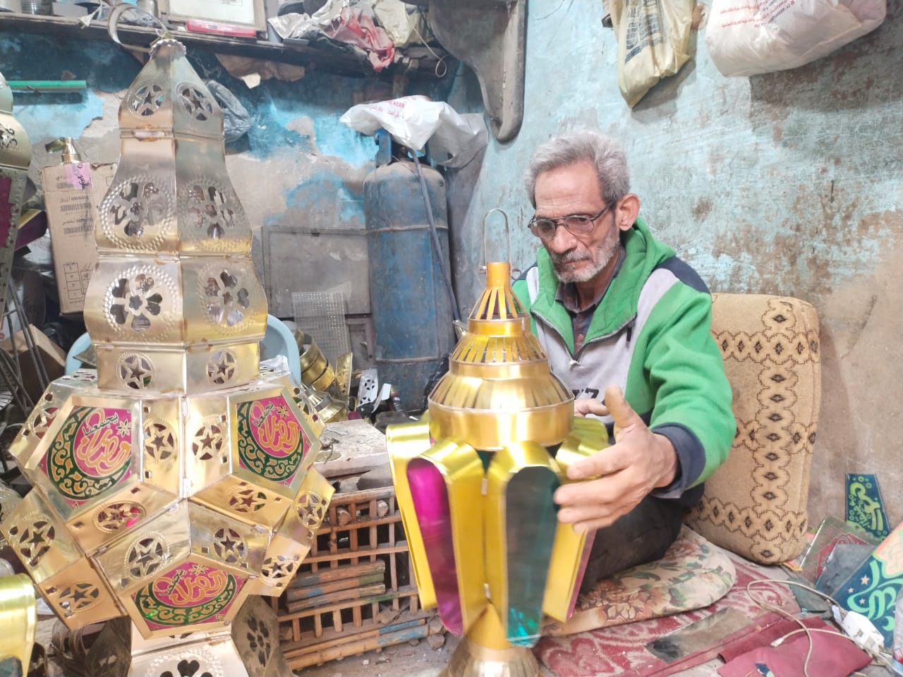 مراحل تقفيل الفوانيس