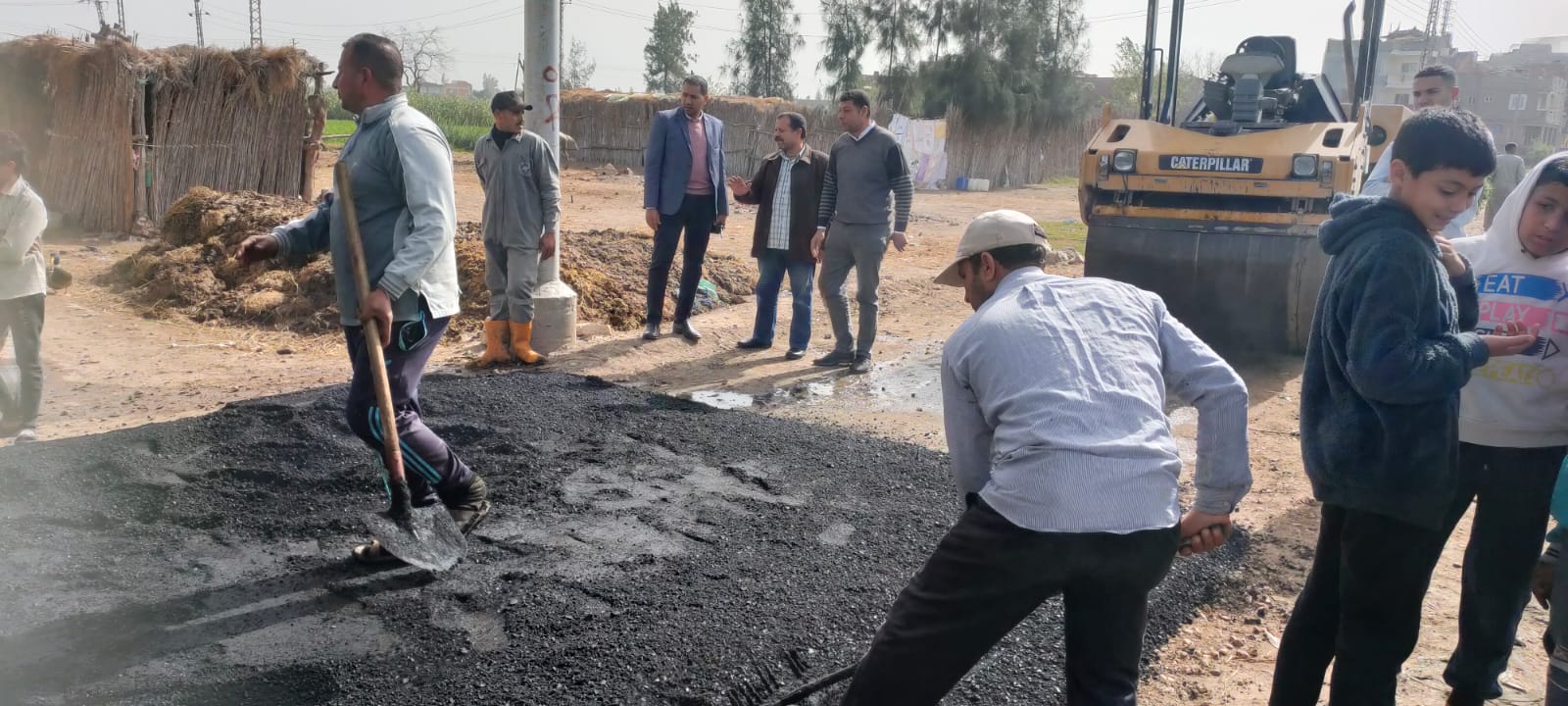 خطة متكاملة لتمهيد ورصف الطرق بالبحيرة