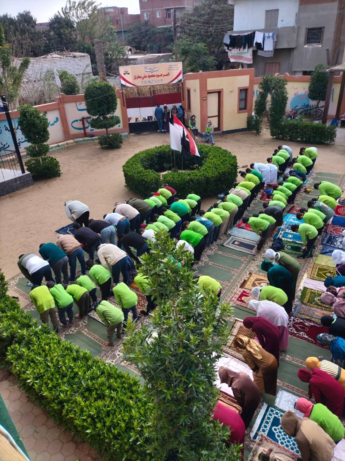 اداء صلاة الظهر