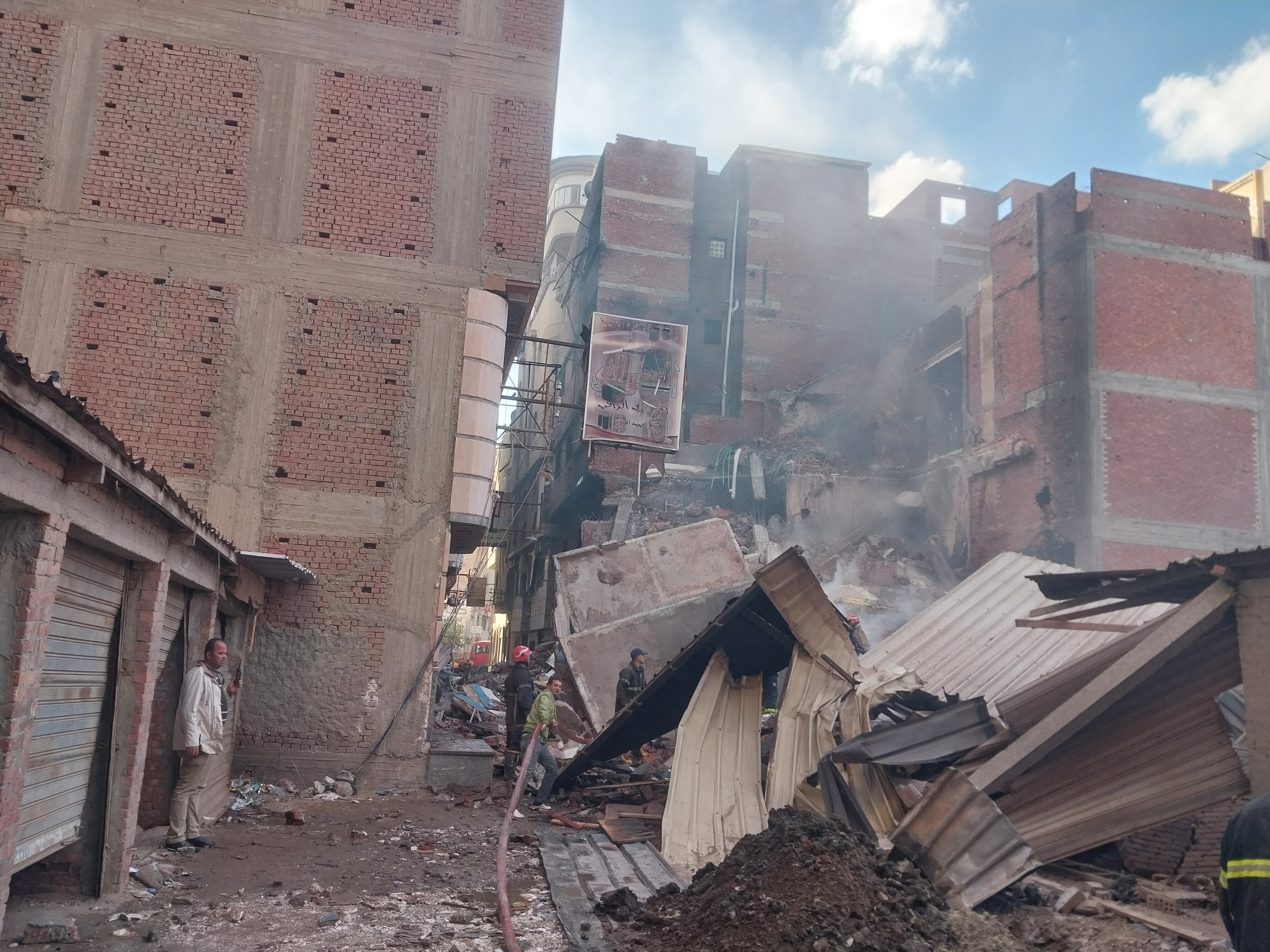 1000028699 1000028699