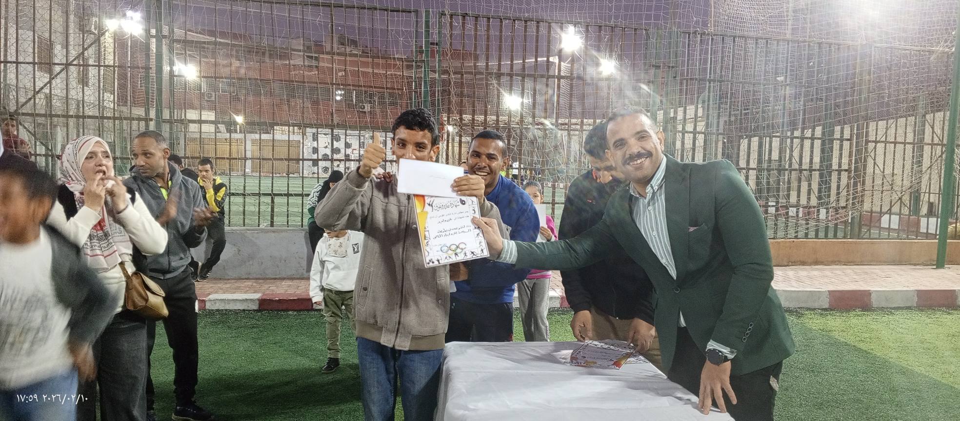 جانب من التكريم 2