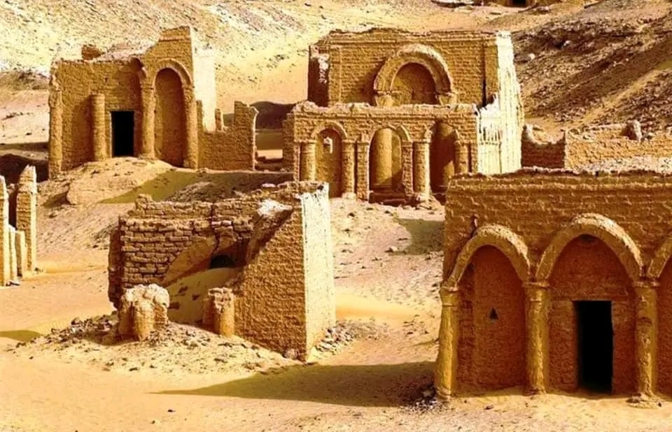 مقابر البجوات اهم آثار الوادى الجديد القبطية