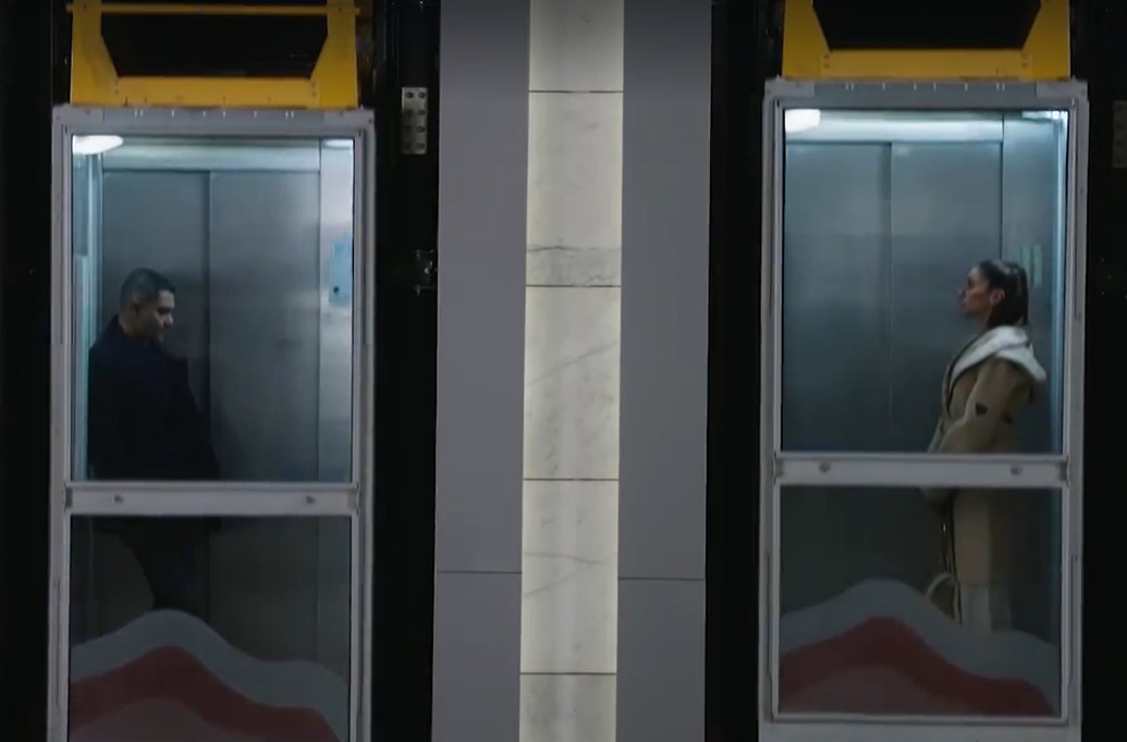 المشهد الاخير من الحلقة الأولى