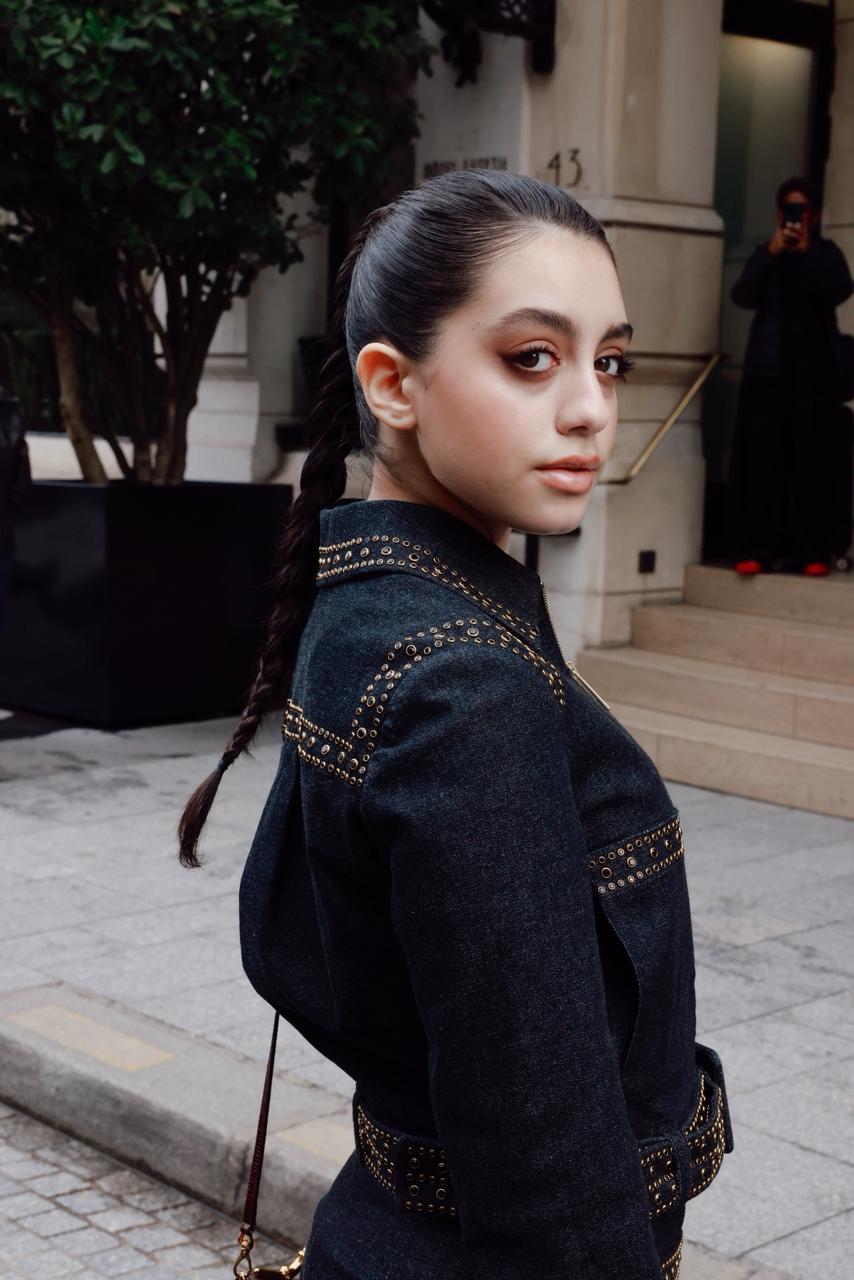 ياسمينا العبد من عرض ايلي صعب في اسبوع الموضة للازياء الراقية في باريس4