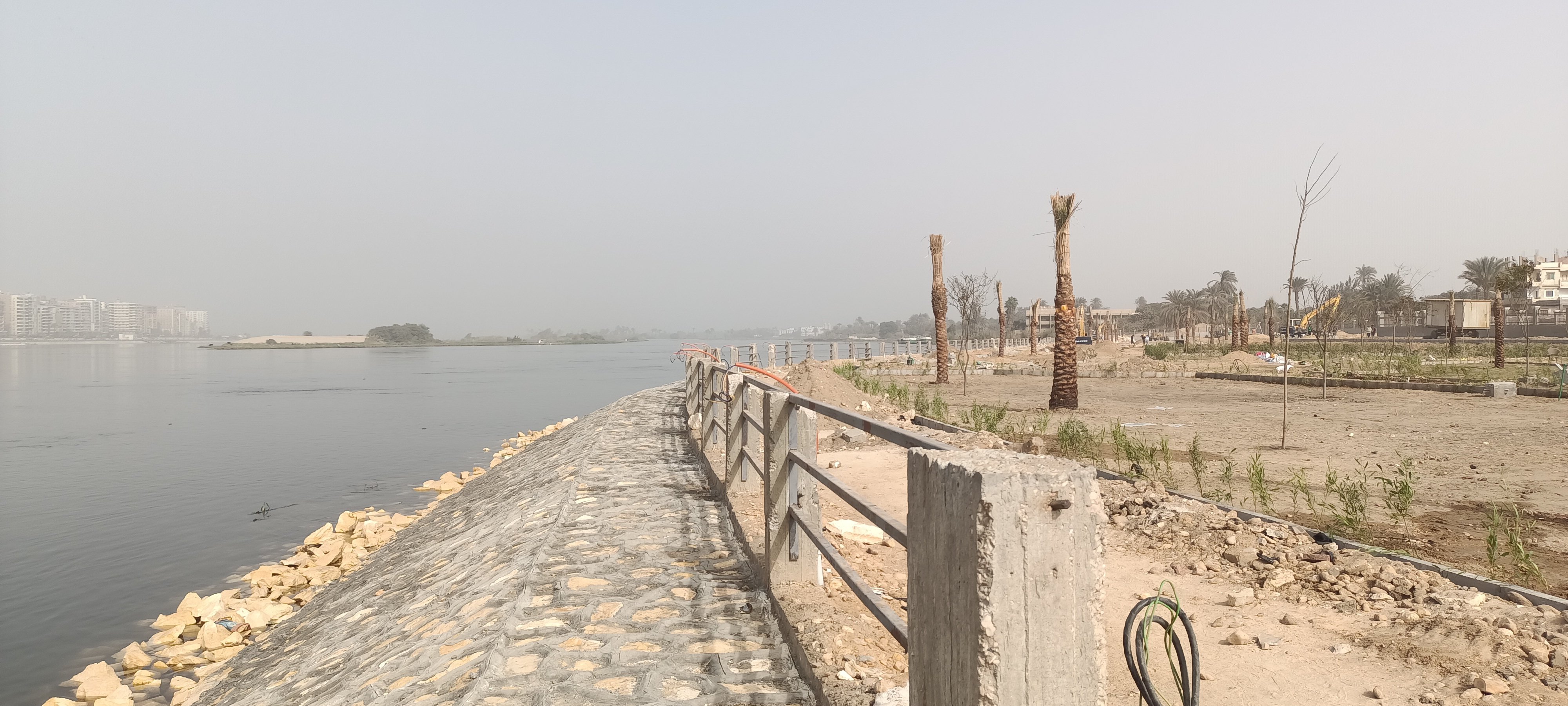 تنفيذ مشروع المرسى النهرى