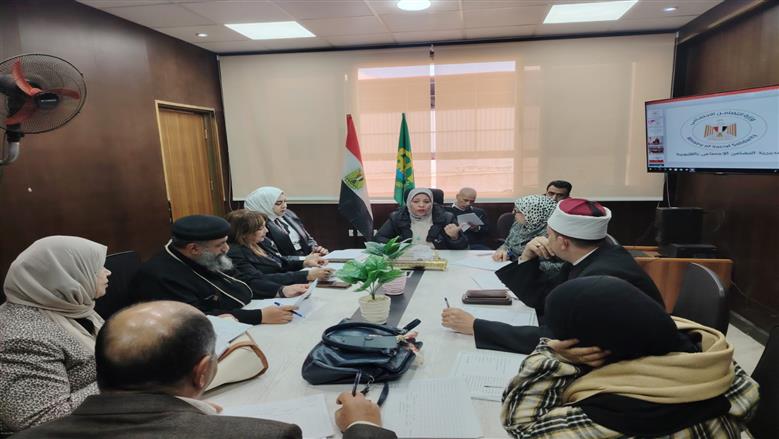 لجنة اختيار الأم المثالية بالقليوبية