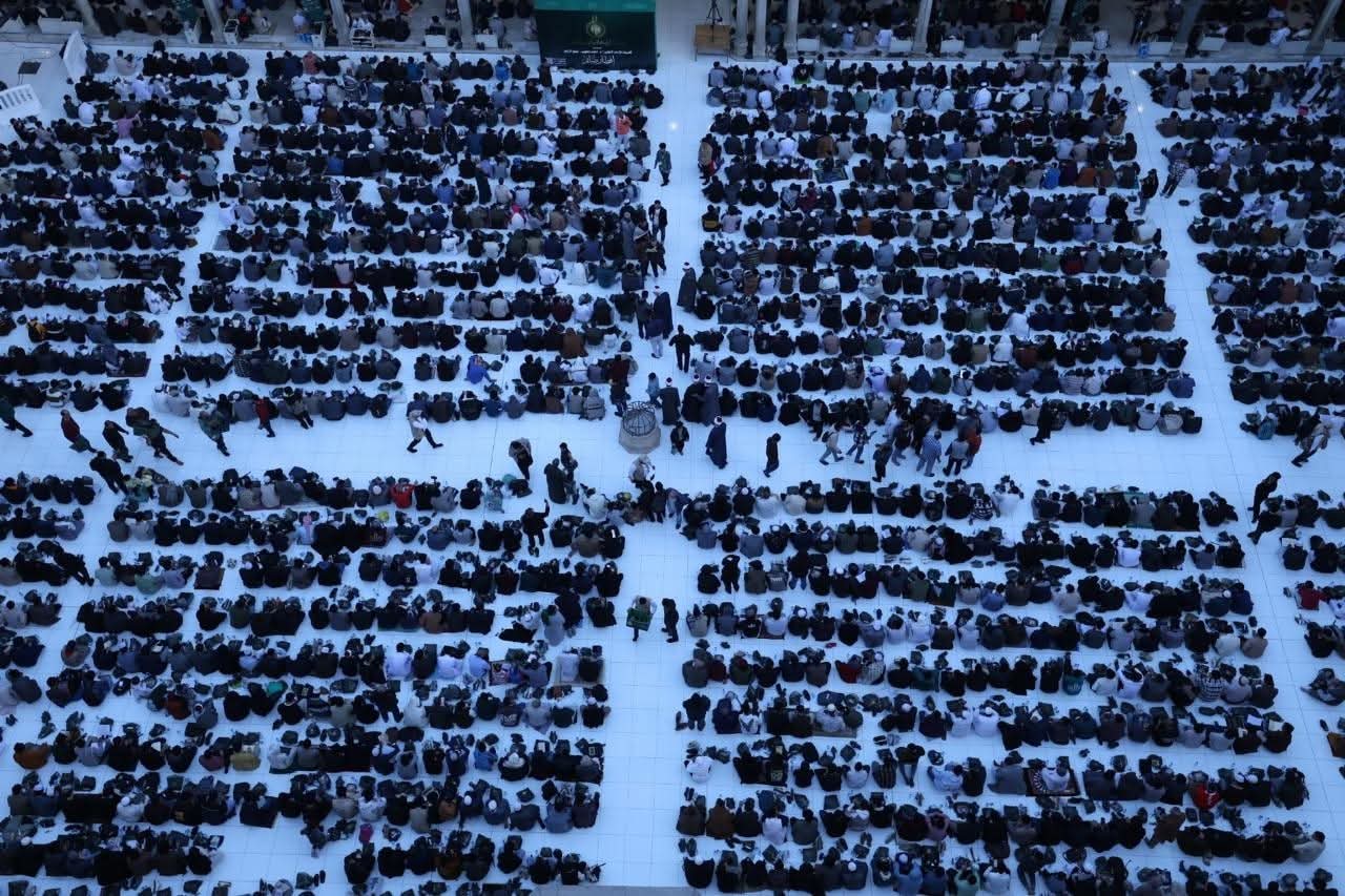 مائدة الإفطار الجماعي بالجامع الأزهر مائدة الإفطار الجماعي بالجامع الأزهر
