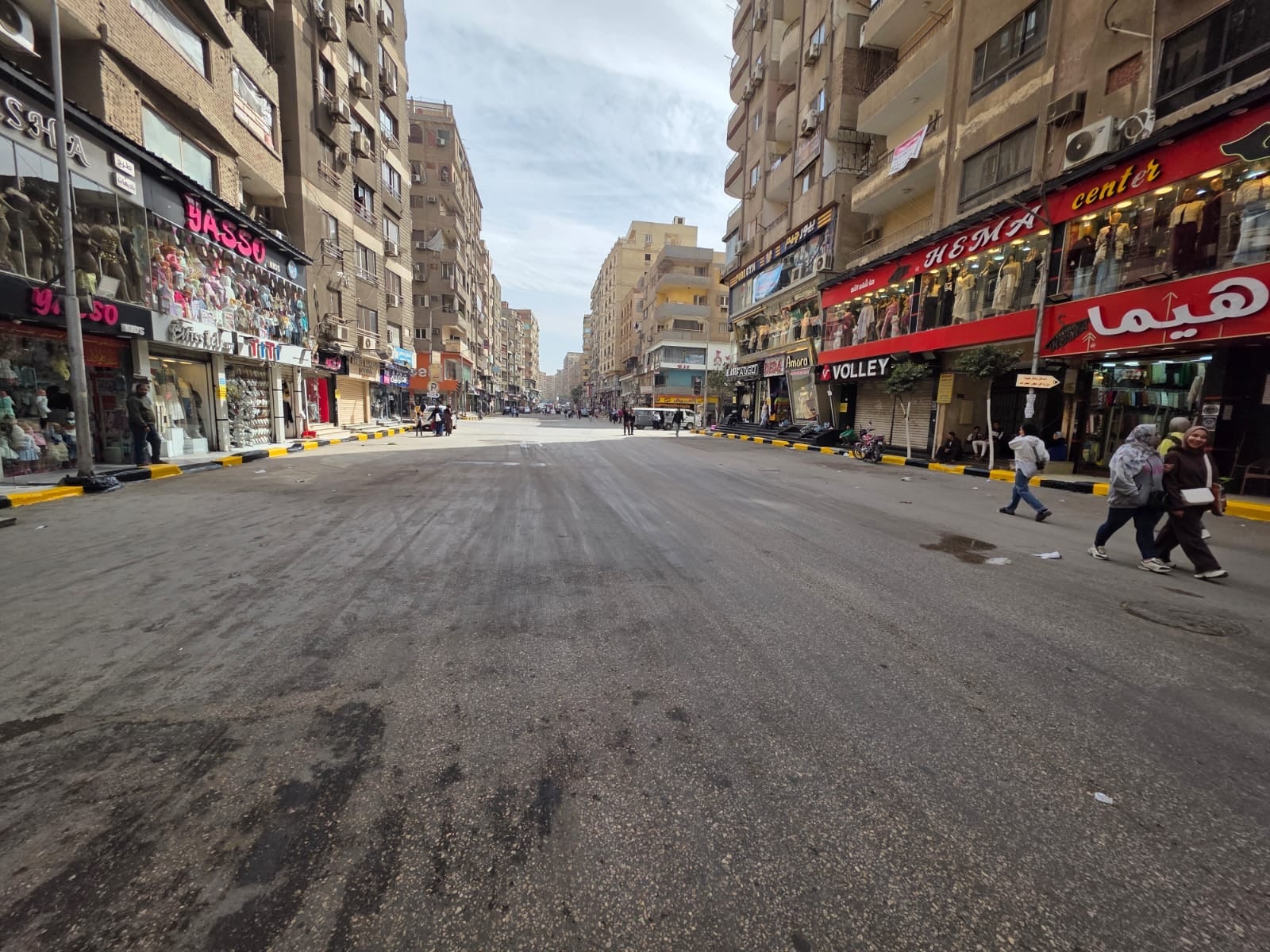 شارع العريش بعد إخلائه من الباعة الجائلين