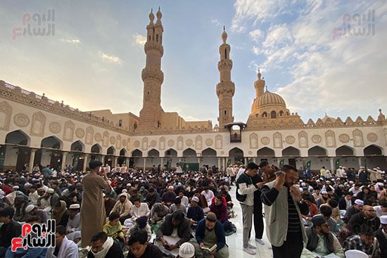 جانب من الإفطار فى مسجد الجامع الأزهر
