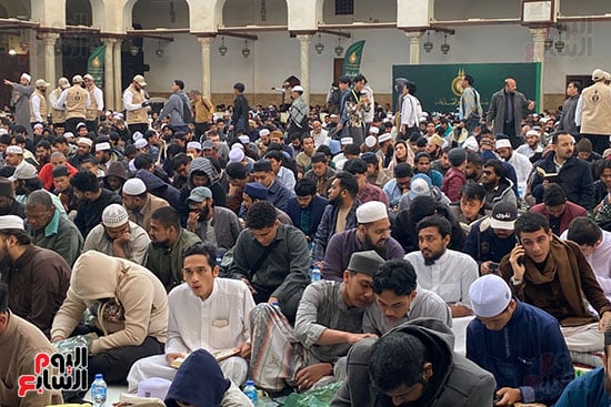 الطلاب فى حفل الإفطار الطلاب فى حفل الإفطار