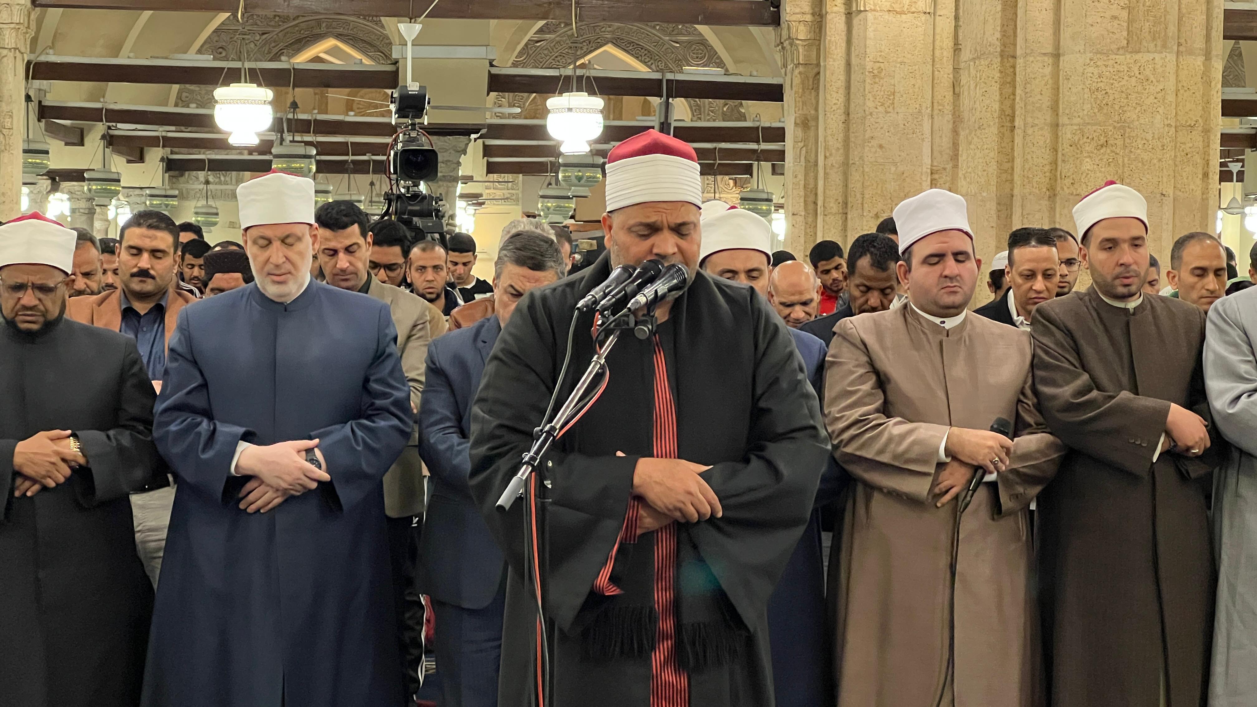 إحياء صلاتي العشاء والتراويح