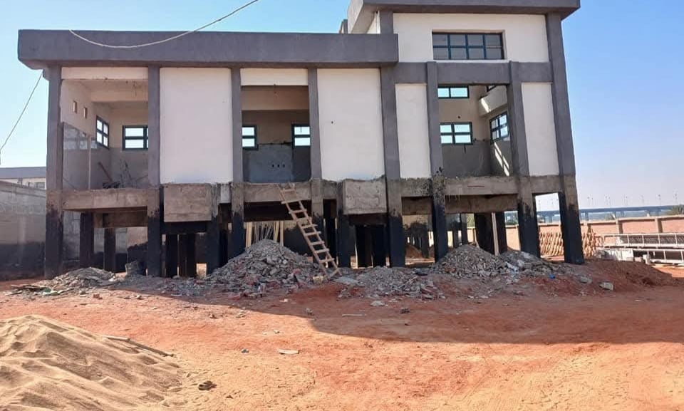 مبني ضواغط الهواء