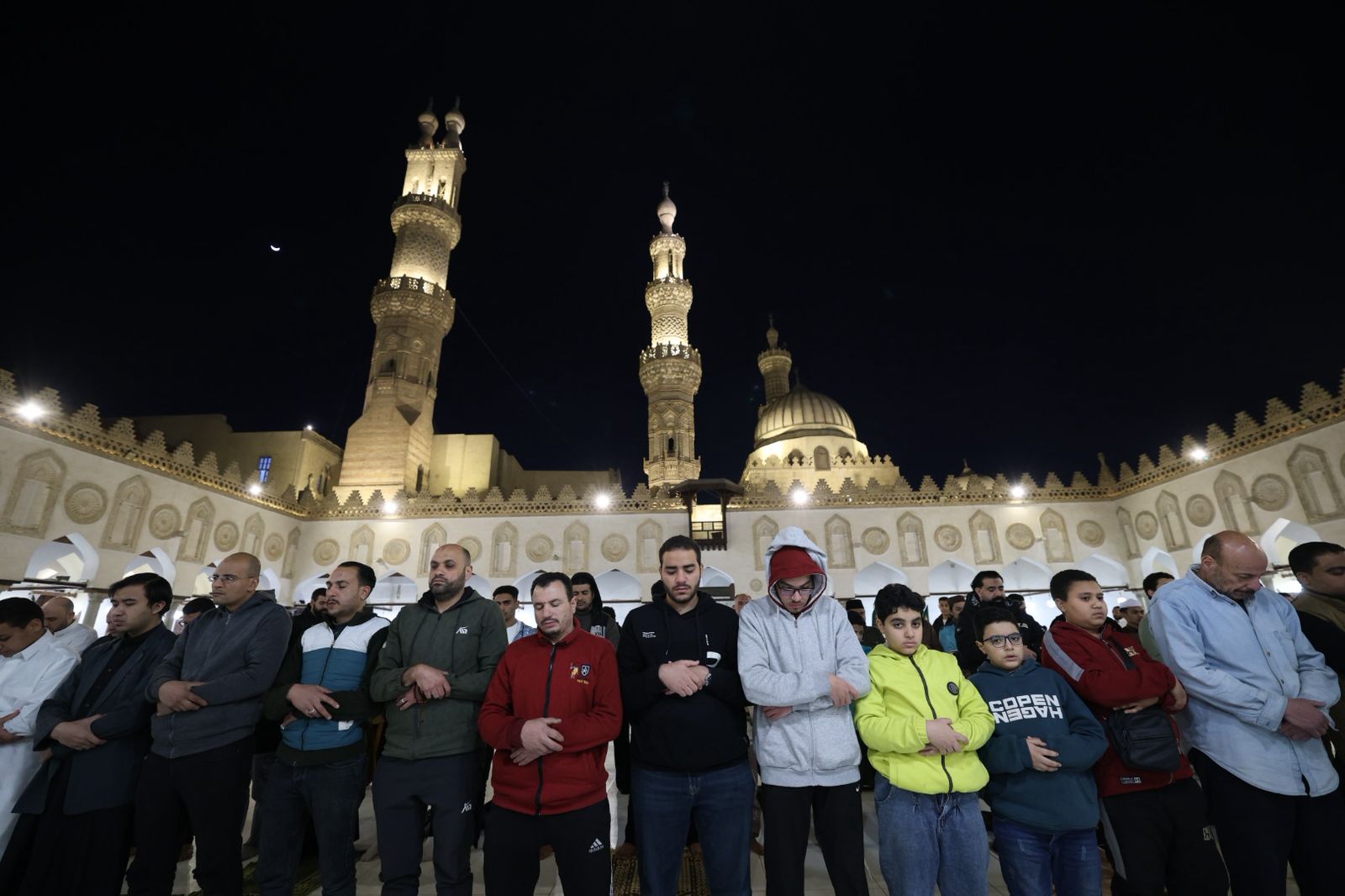 صلاتي العشاء والتراويح بالجامع الأزهر (3)