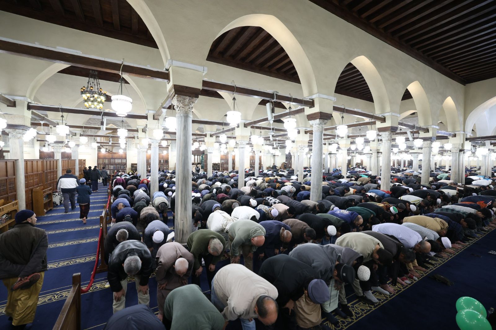 صلاتي العشاء والتراويح بالجامع الأزهر (2)