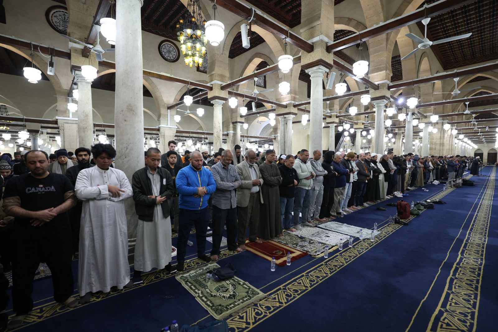 صلاتي العشاء والتراويح بالجامع الأزهر (1)