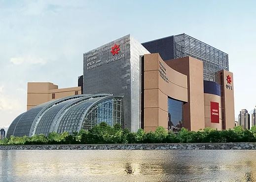 أكبر مركز تسوق في العالم يضم 700 متجر موزعة على 16 طابق