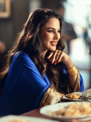 الفنانة درة الفنانة درة