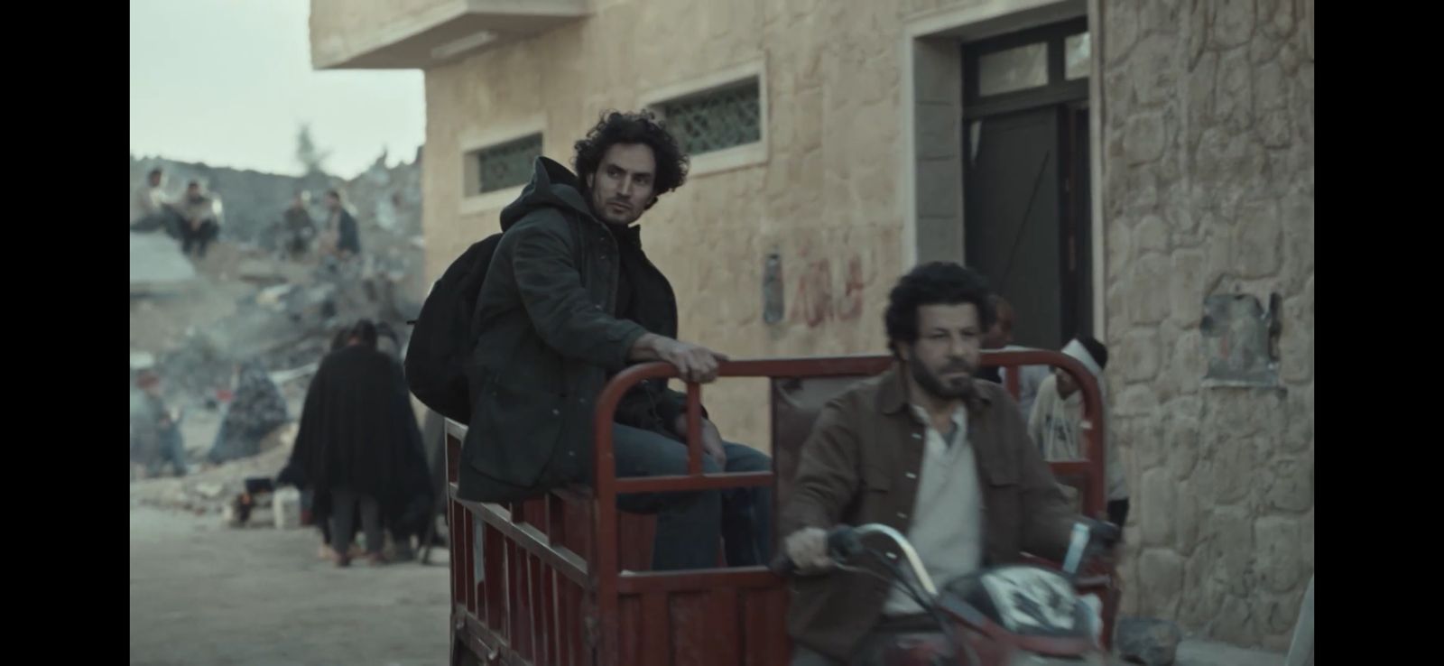 مسلسل صحاب الأرض (4)