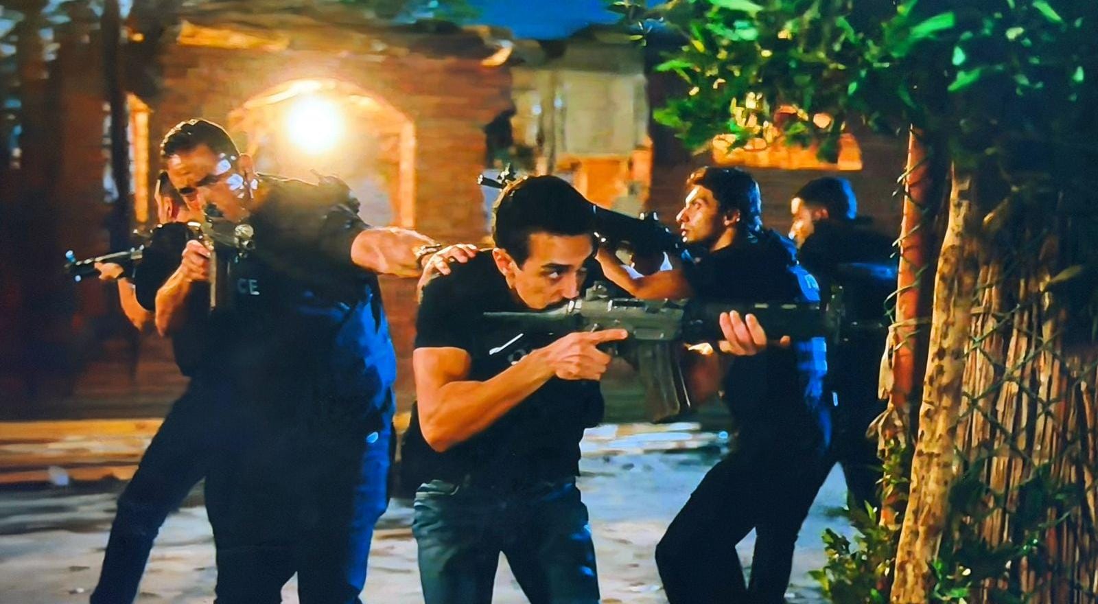 رأس الأفعى (1)