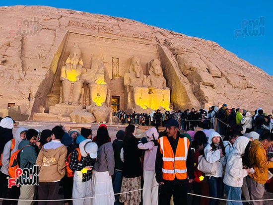 اصطفاف-السائحين