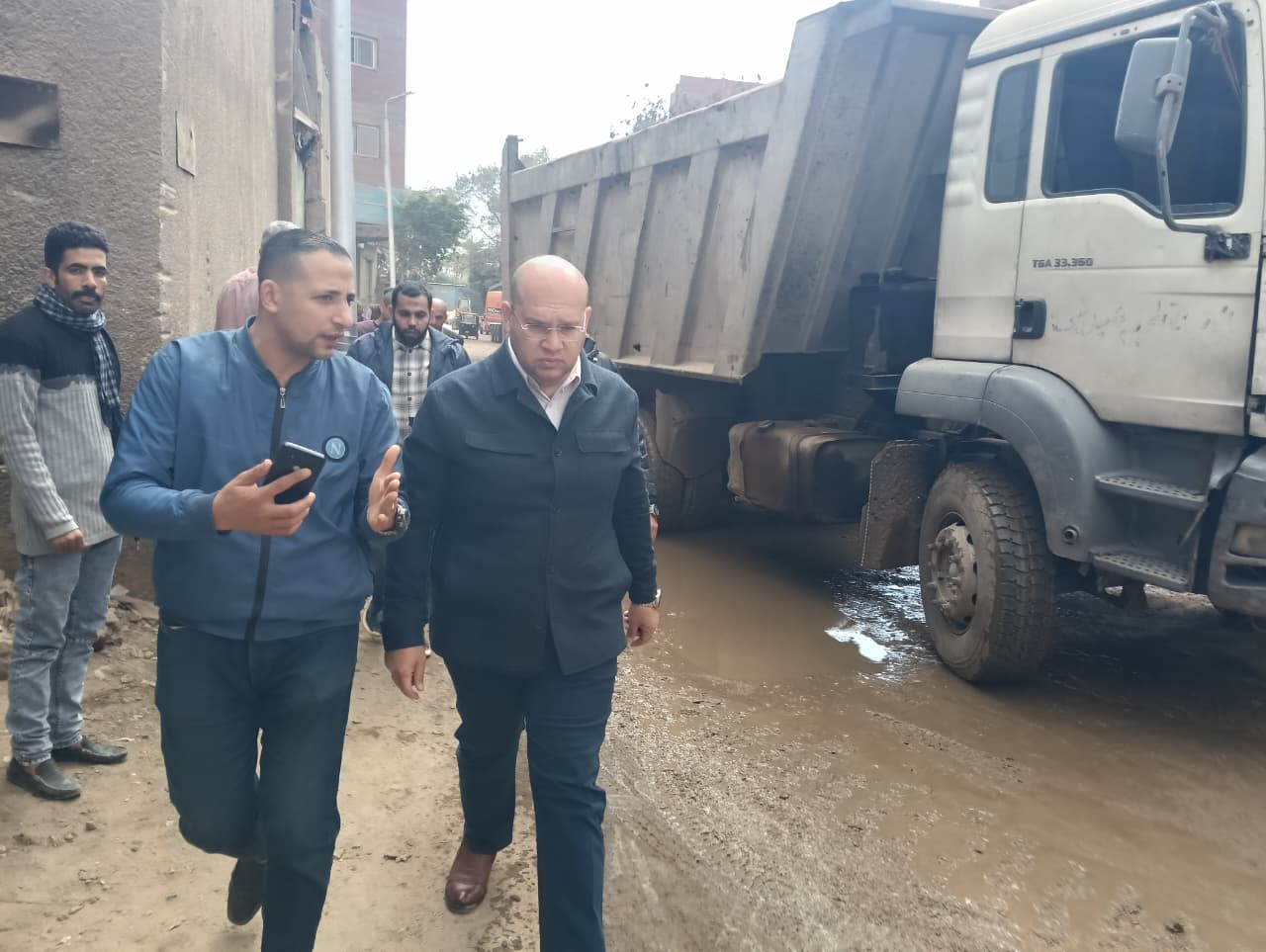 جولة لنائب محافظ الجيزة فى أبو النمرس وعزبة مدكور لمتابعة مستوى الخدمات المقدمة (1)