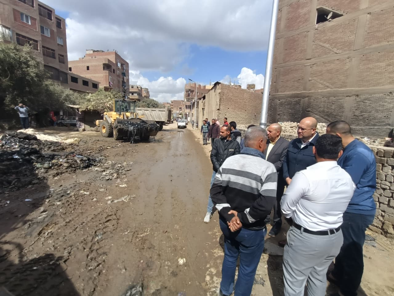 جولة لنائب محافظ الجيزة فى أبو النمرس وعزبة مدكور لمتابعة مستوى الخدمات المقدمة (7)