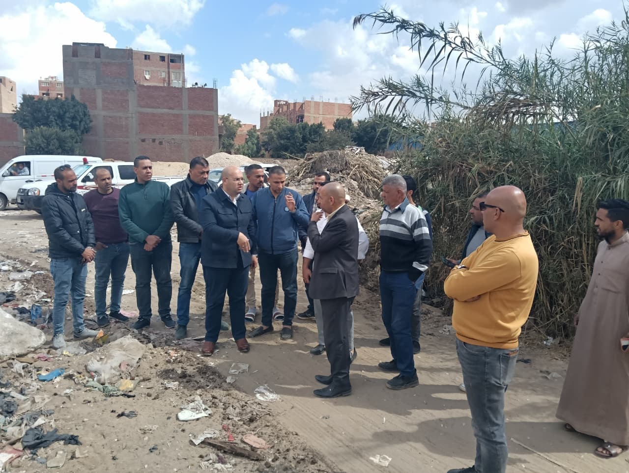 جولة لنائب محافظ الجيزة فى أبو النمرس وعزبة مدكور لمتابعة مستوى الخدمات المقدمة (2)