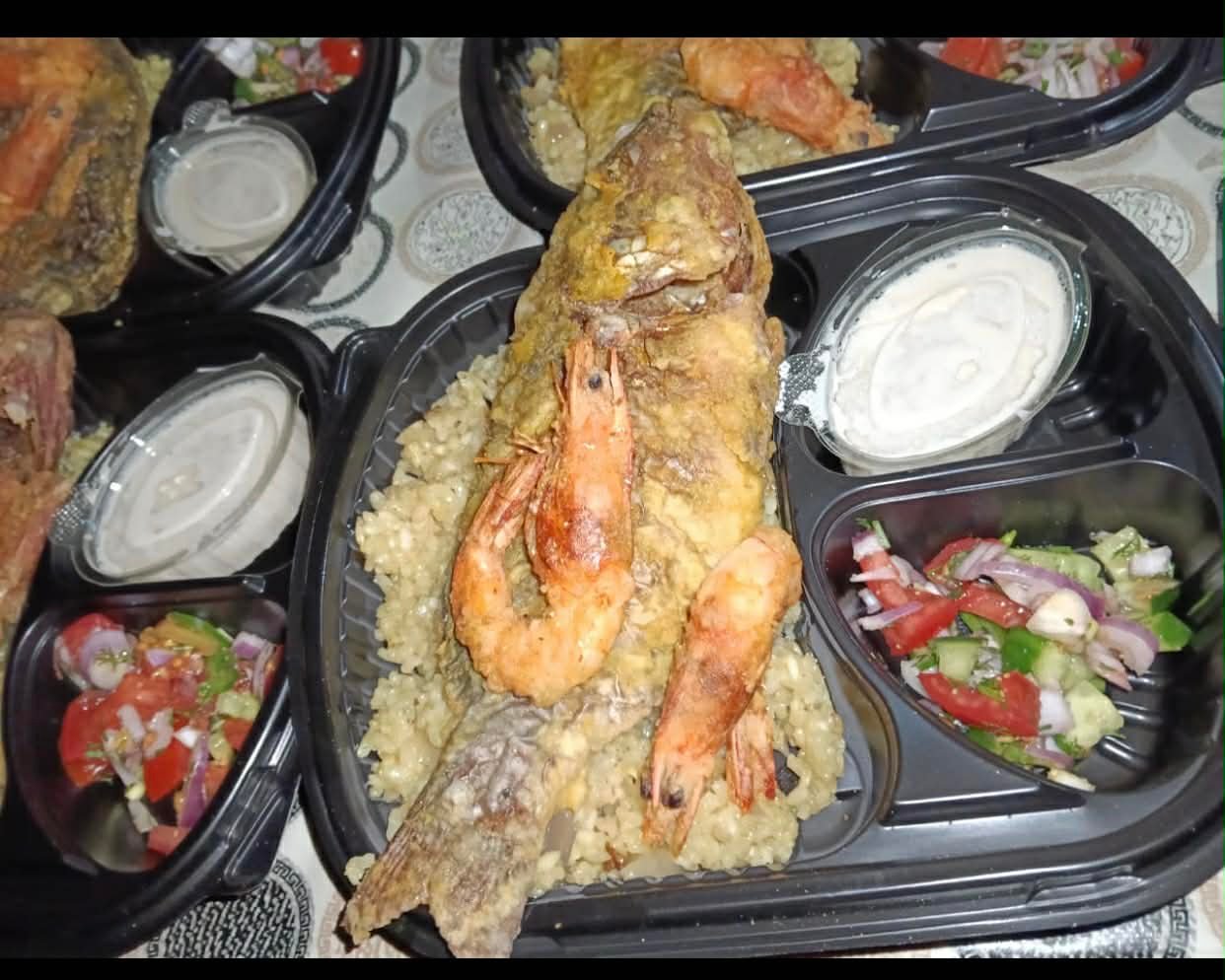 جانب من تحضير الوجبات لإفطار الصائمين (5)