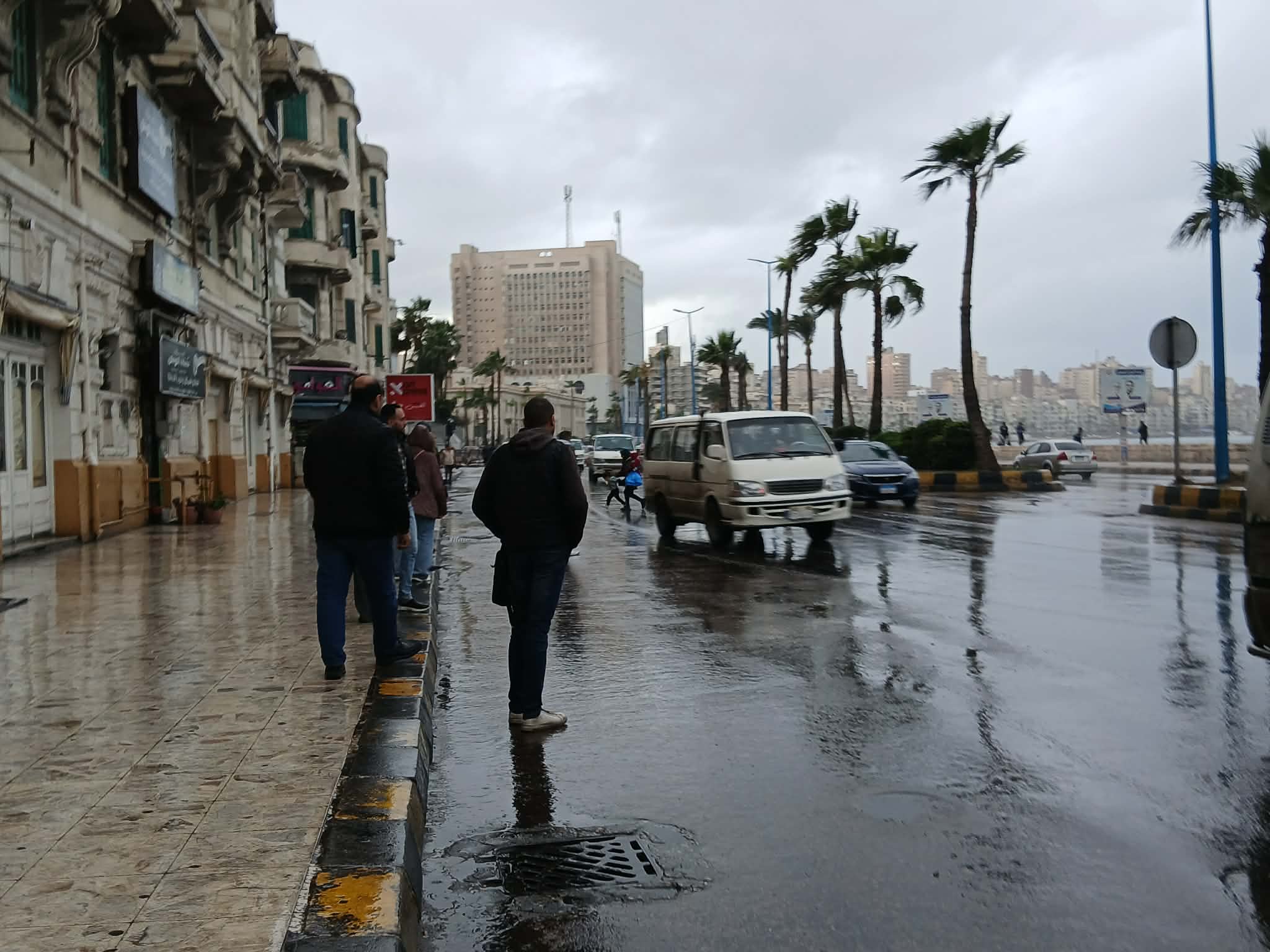 امطار غزيرة ورياح في الإسكندرية
