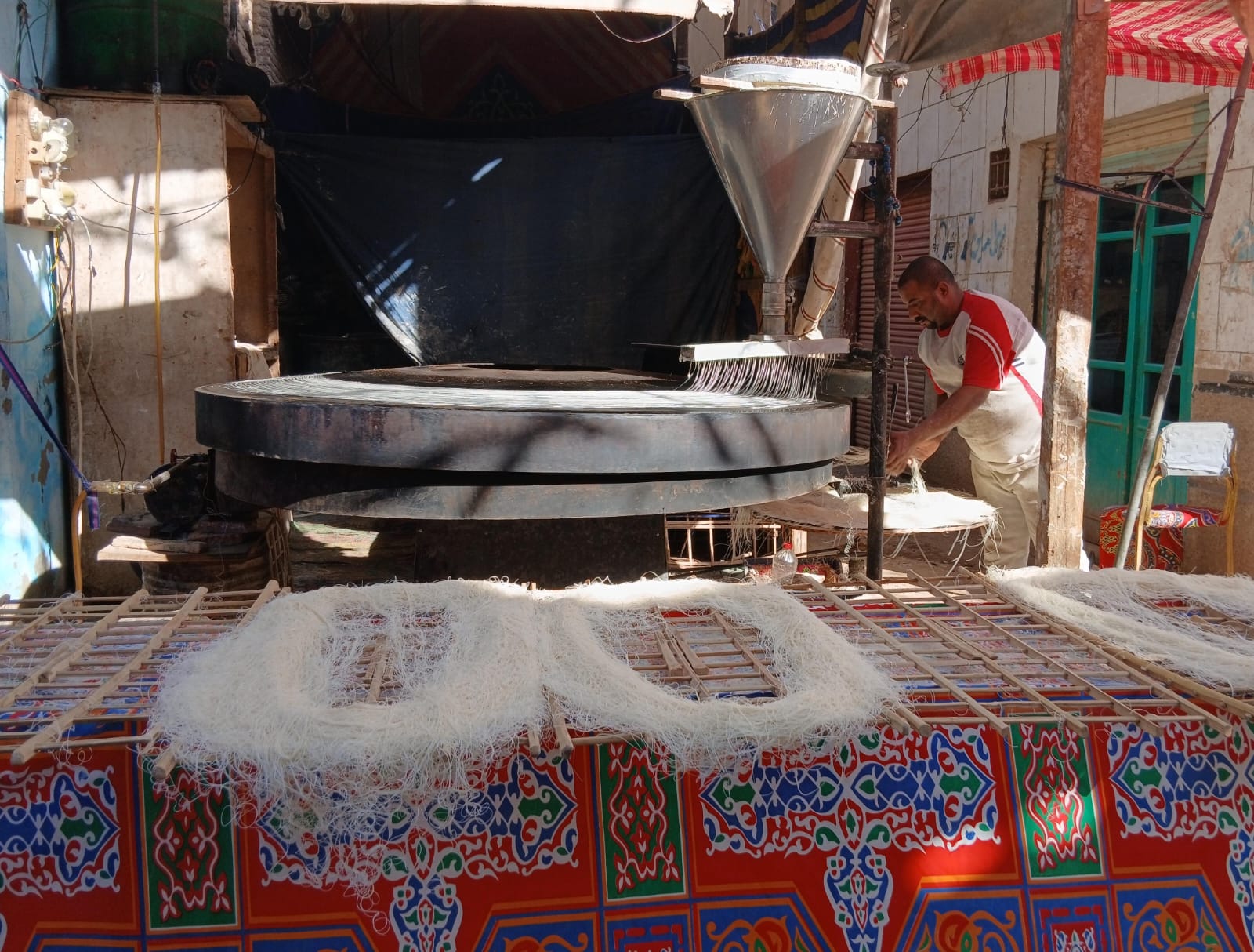 صناعة الكنافة الآلي بقنا