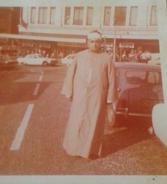 الشيخ يس حسين ندا في مدينة شيفيلد بإنجلترا 1971