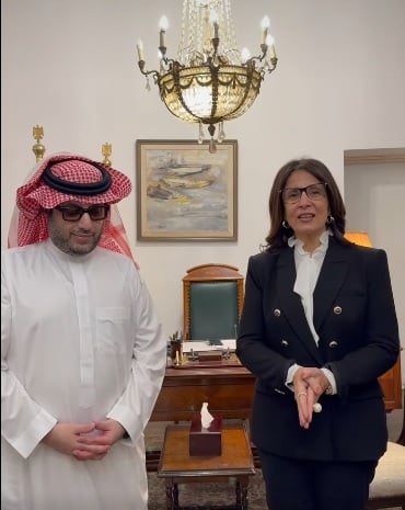 الدكتورة جيهان زكي أثناء استقبال المستشار تركي آل الشيخ الدكتورة جيهان زكي أثناء استقبال المستشار تركي آل الشيخ