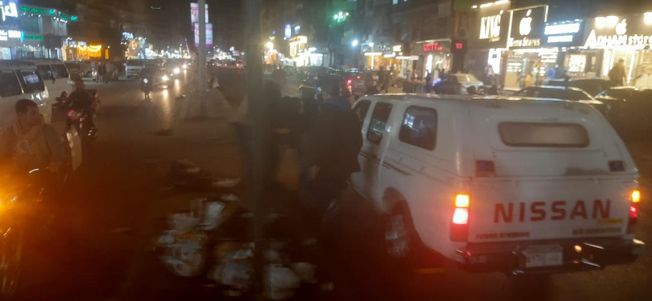 هيئة النظافة والتجميل تشن جملة مكبرة على الفريزة والنباشين فى حى الهرم (8)