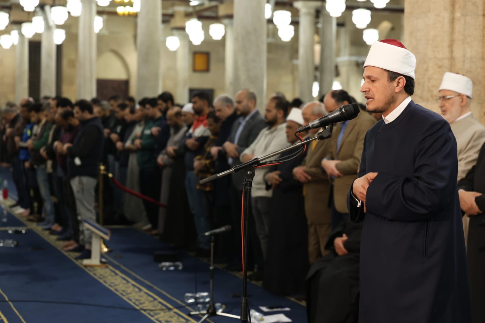 صلاة العشاء فى الجامع الأزهر