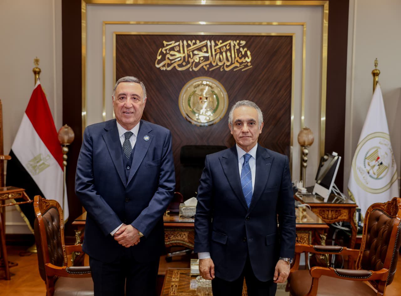 وزير العدل يستقبل رئيس المحكمة الدستورية العليا (2)