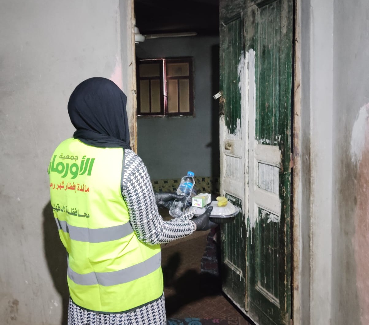الأورمان توزع 40 ألف وجبة إفطار 