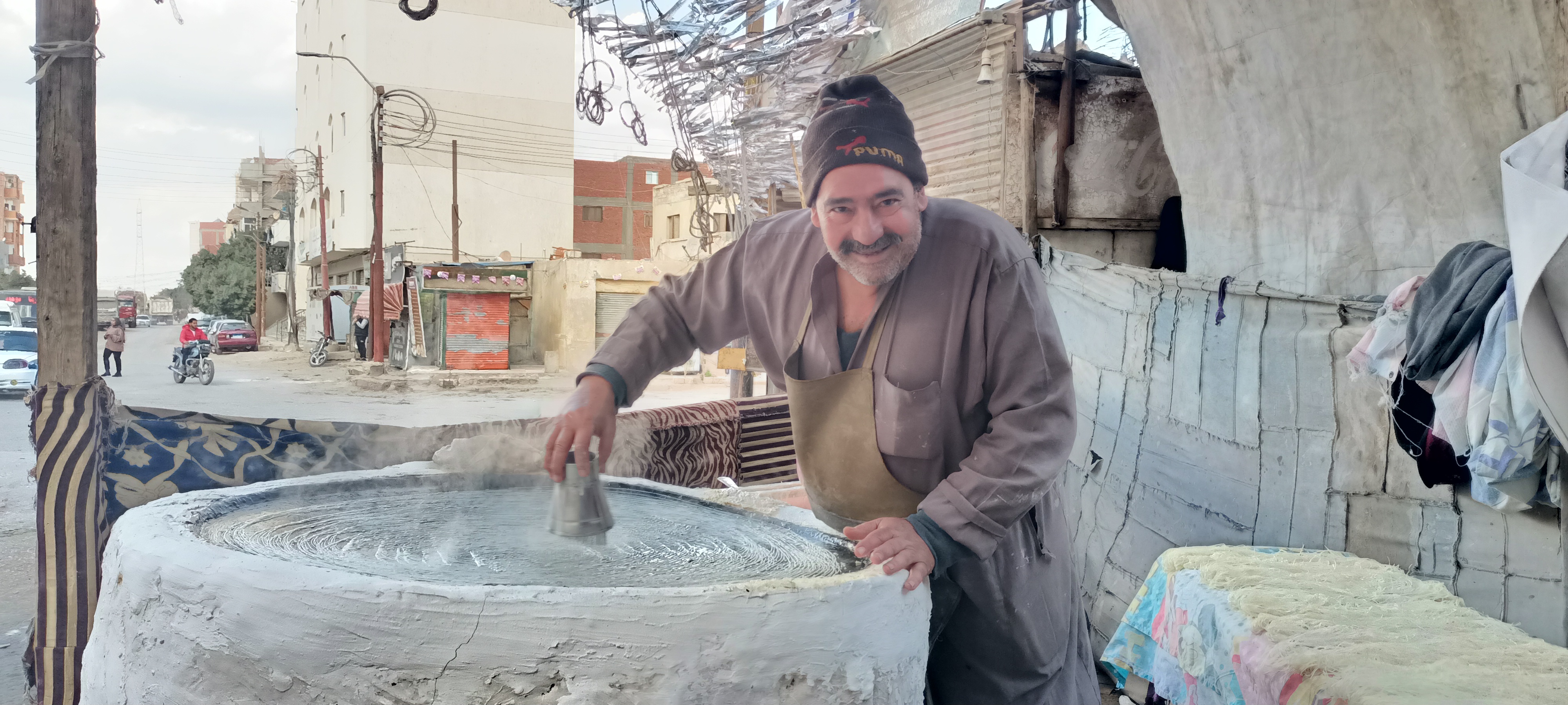 عم طارق صانع الكنافة ببنى سويف