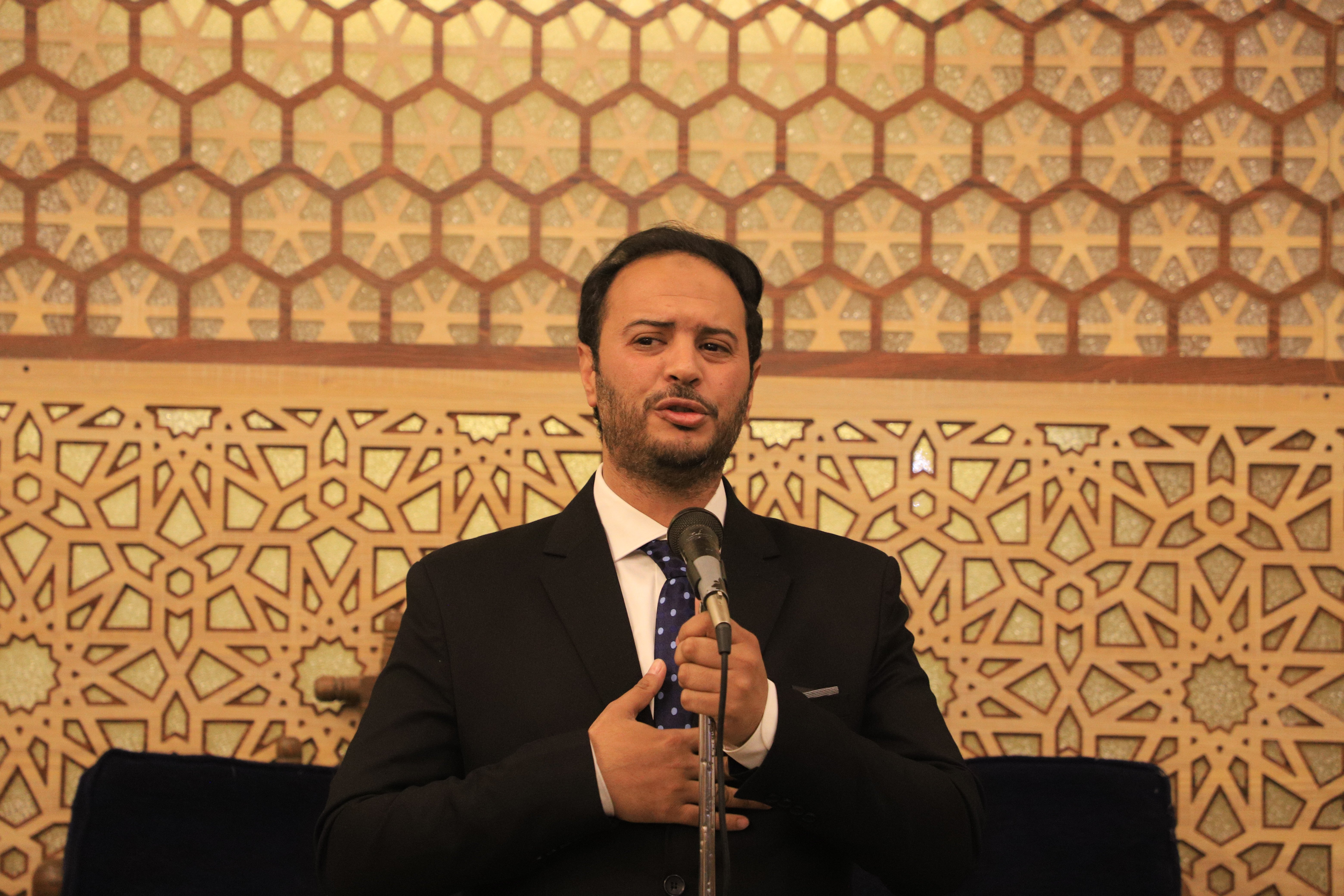 الداعية الإسلامى أحمد عصام يقدم خاطرة دعوية ودعاء فى عزاء الزميل محمود نصر