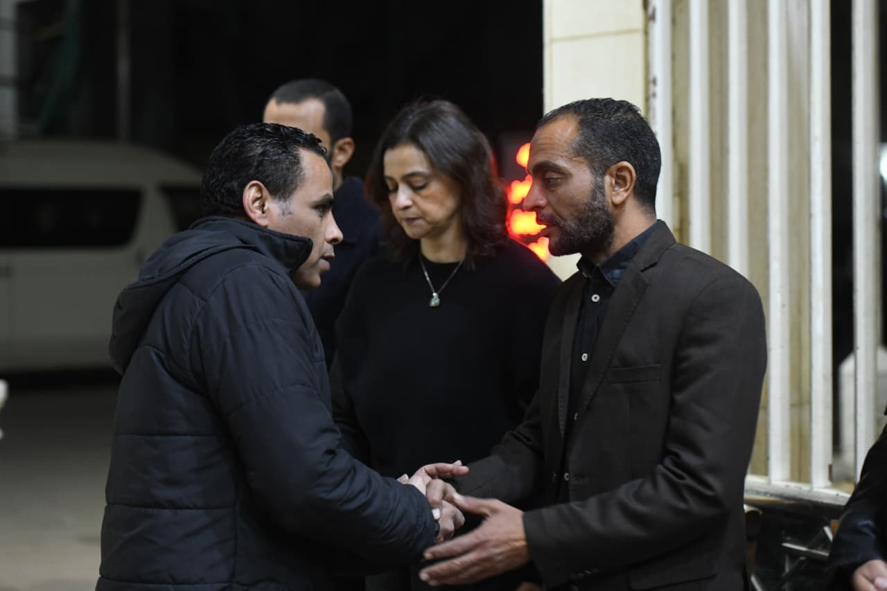 الكاتب الصحفى إبراهيم قاسم رئيس قسم الحوادث يقدم واجب العزاء