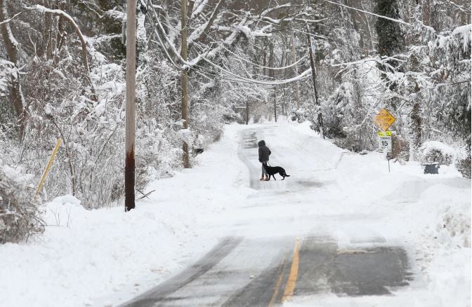 صور لعاصفة ثلجية هائلة تضرب شمال شرق الولايات المتحدة (3)