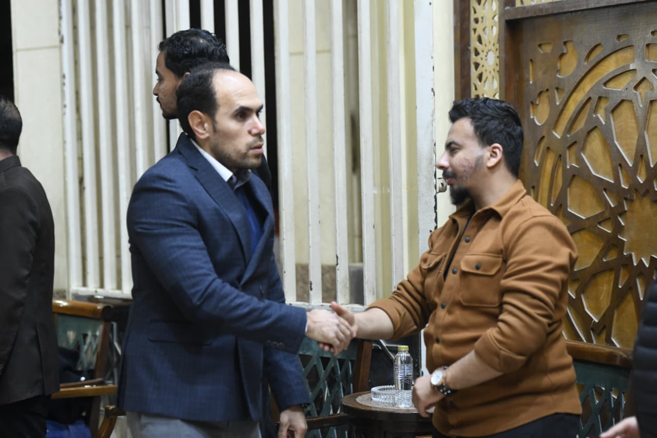 الكاتب الصحفى إبراهيم أحمد رئيس التحرير التنفيذى يقدم العزاء