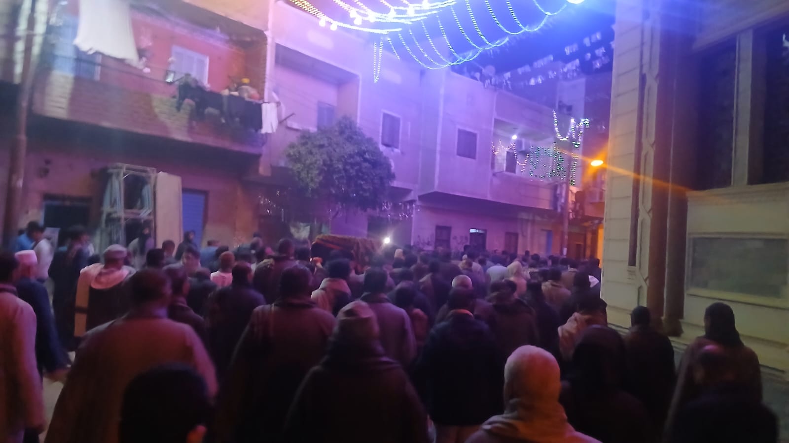 تشييع جثمان شيخ الإذاعيين بمسقط رأسه