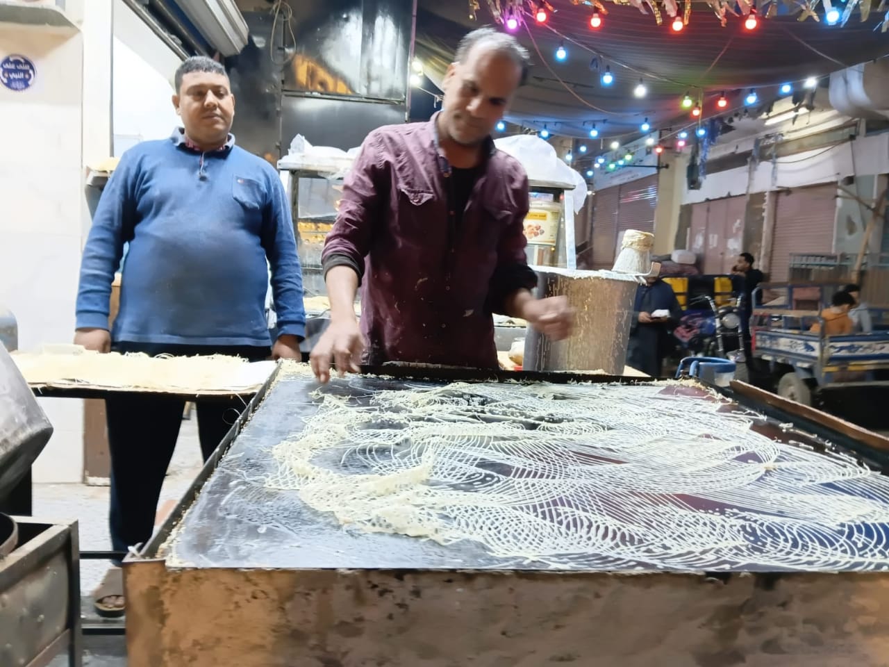 صناعة الكنافة البلدي في أسوان (5)