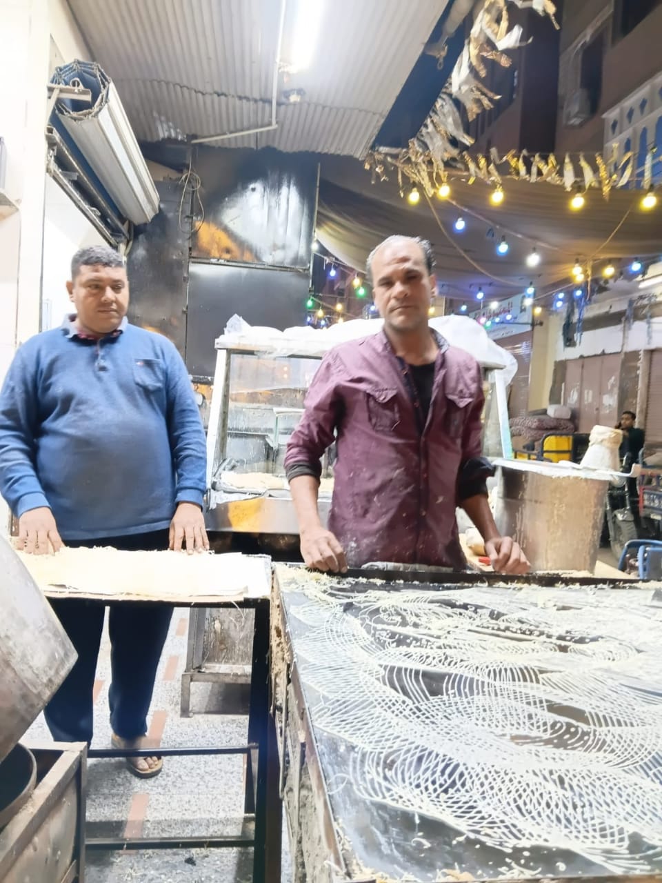 صناعة الكنافة البلدي في أسوان (1)