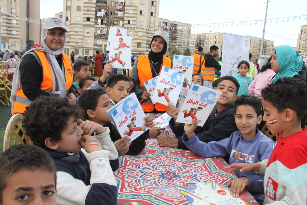 جانب من تنفيذ الأنشطة التوعوية بالمناطق المطورة