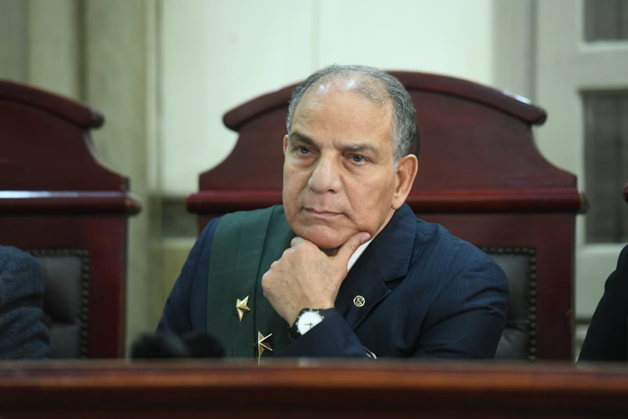 رئيس هيئة المحكمة